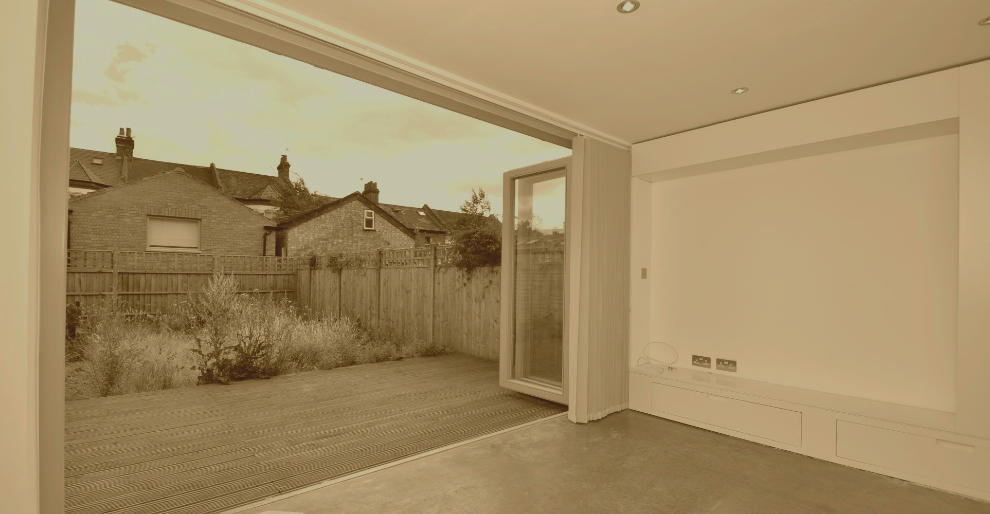 Slider, Glaziers in Kings Langley, Chipperfield, WD4